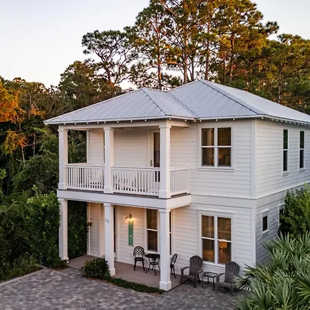 Gulf Coast Gem By Avantstay 3 Blocks To Beach Town Plaza Community Pool